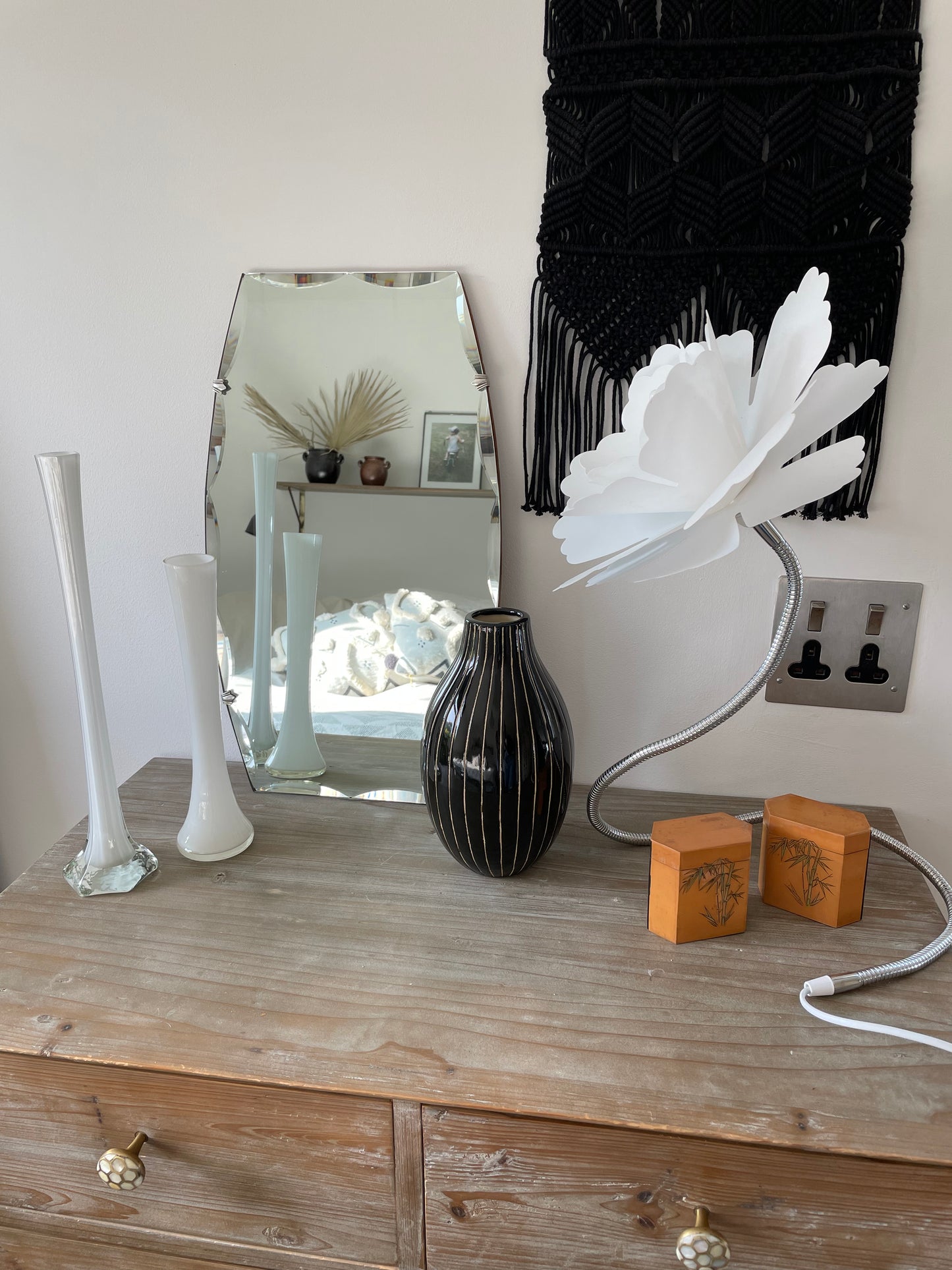 Retro Flower Power Light