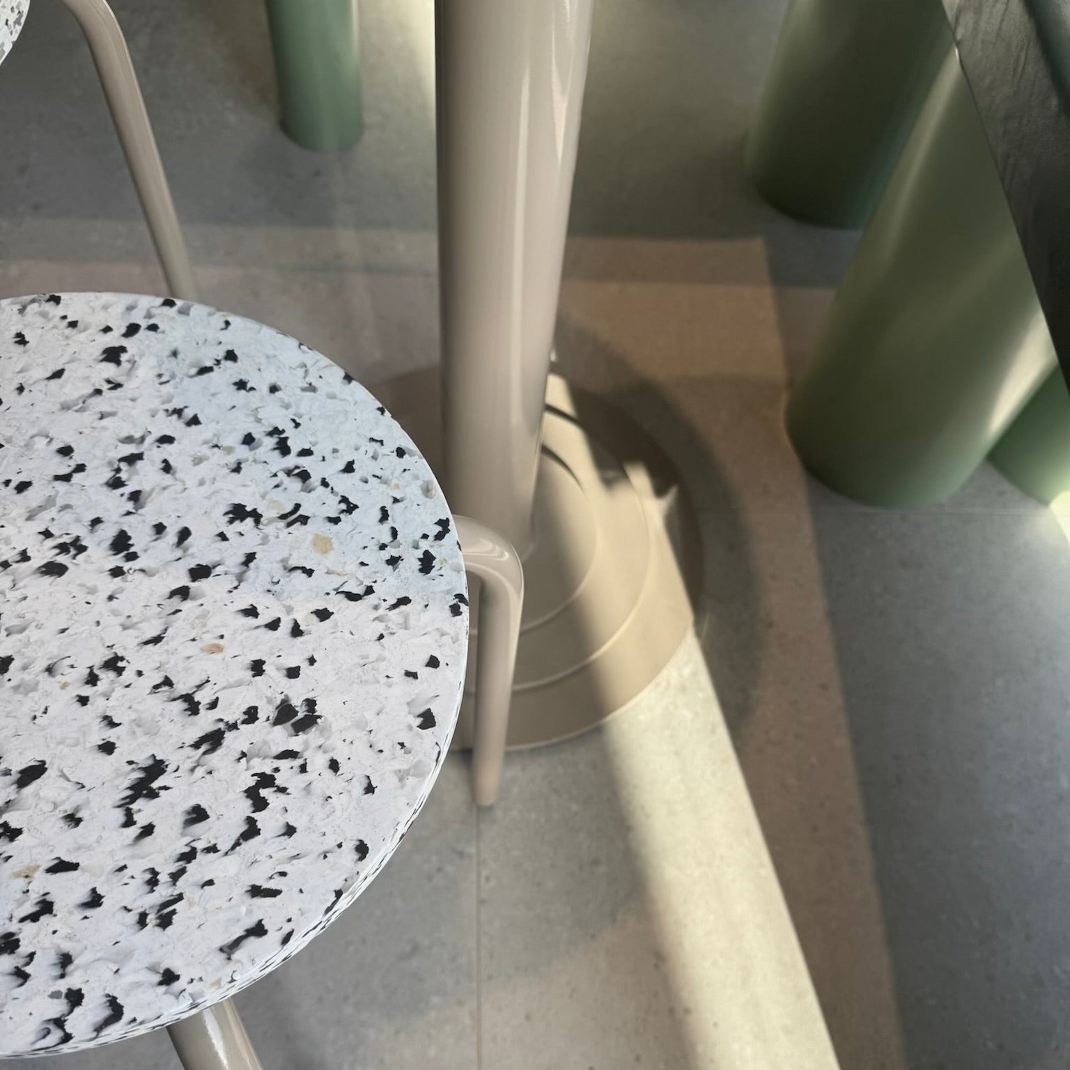 Juice Bros Haverhill, Smile Plastics stool top